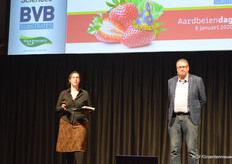 Jannie Trouw van ZLTO en Ad van Laarhoven waren de dagvoorzitters en dus aan hen de eer de vernieuwde beursopzet uit de doeken te doen. Er was dit jaar gekozen voor een minder groot plenair gedeelte en meer lezingen in zaaltjes voor kleinere groepen. Ook werd aan het begin van de beursdag stilgestaan bij de jarenlange trouwe inzet van de sinds dit jaar gestopte medeorganisator BVB Substrates, sinds 1 januari Kekkilä-BVB.